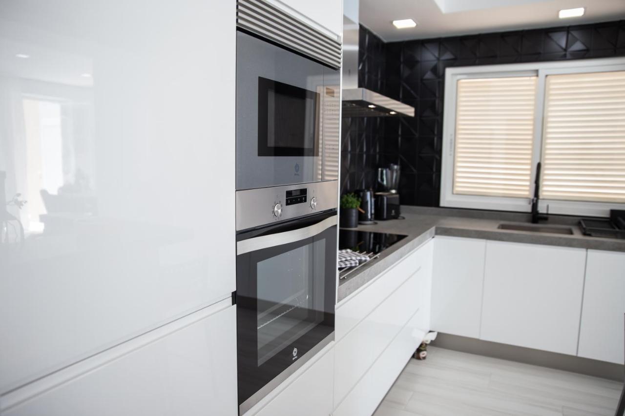Spacious 200 Sq.M. Penthouse With Sea View Terraces Torremolinos Kültér fotó