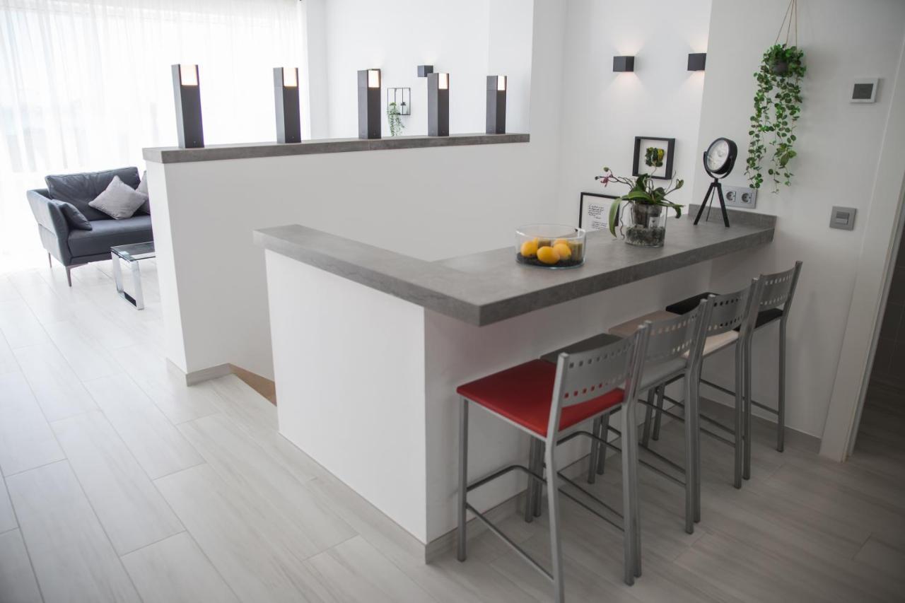 Spacious 200 Sq.M. Penthouse With Sea View Terraces Torremolinos Kültér fotó
