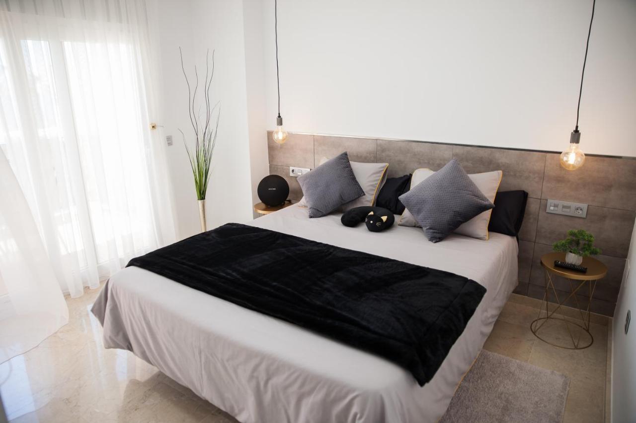 Spacious 200 Sq.M. Penthouse With Sea View Terraces Torremolinos Kültér fotó