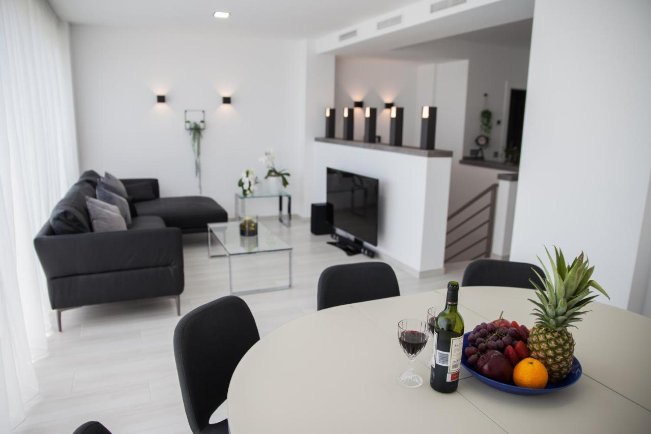 Spacious 200 Sq.M. Penthouse With Sea View Terraces Torremolinos Kültér fotó